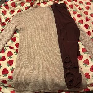 Sweater and Legging duo, good condition, sweater isn’t itchy